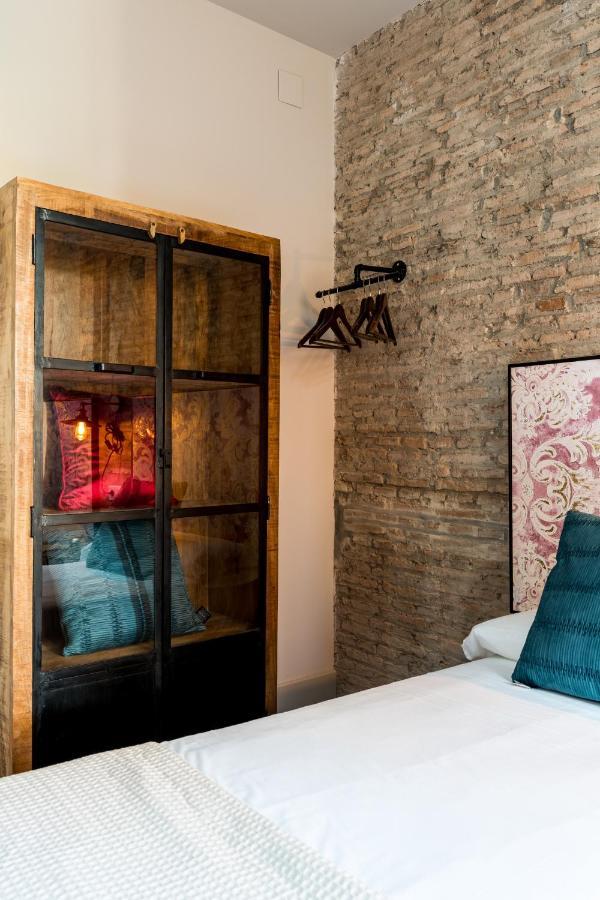 Dona Elvira Suites Cathedral Seville Exterior photo