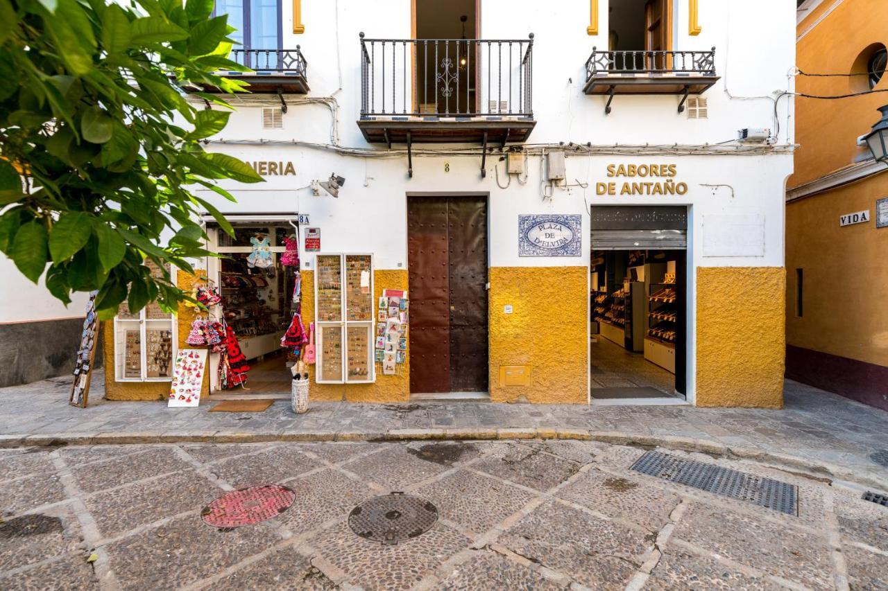 Dona Elvira Suites Cathedral Seville Exterior photo