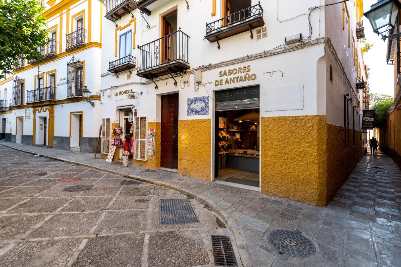 Dona Elvira Suites Cathedral Seville Exterior photo
